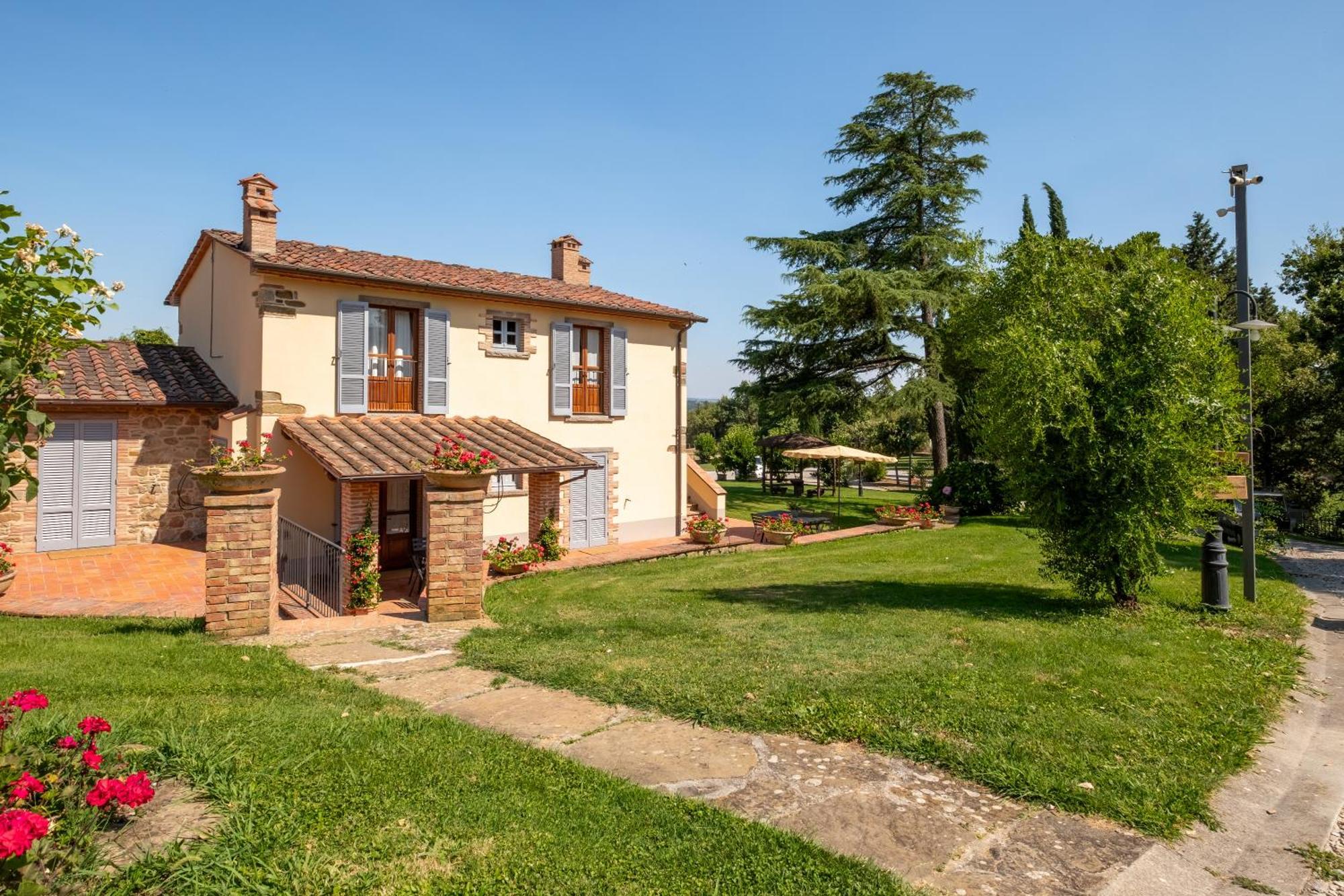 Agriturismo Borgo Sant'Ercolano Ciggiano Exterior photo