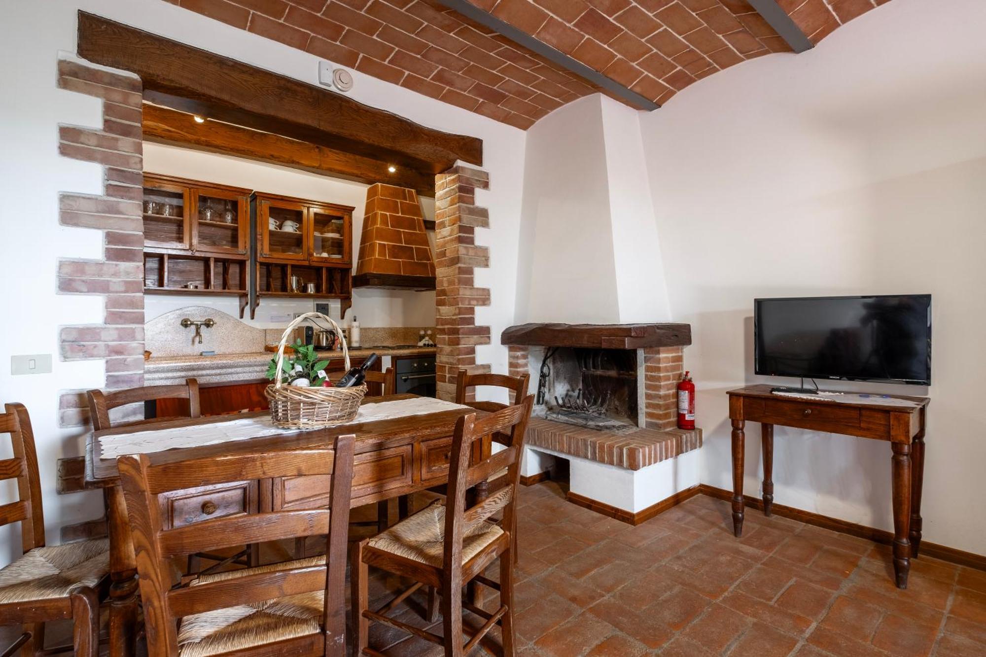 Agriturismo Borgo Sant'Ercolano Ciggiano Exterior photo